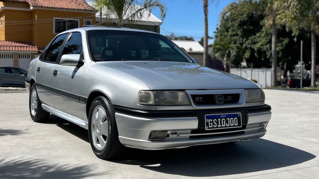 Vectra GSI 1994 | Placa Preta “GSI” |