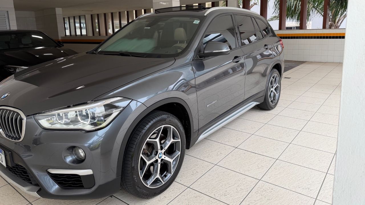 BMW X1 S20I Active