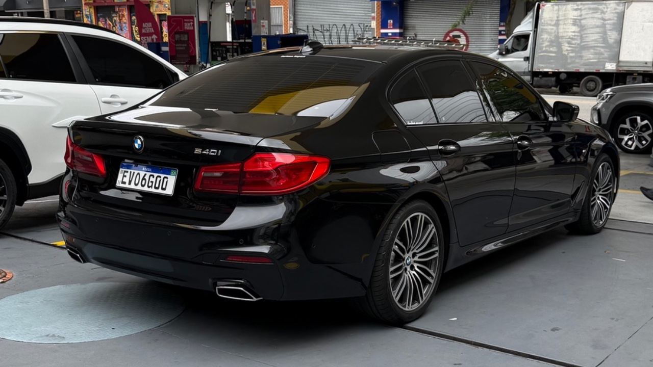 BMW 540i M