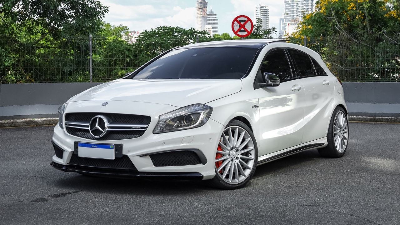 Mercedes-Benz A45 AMG