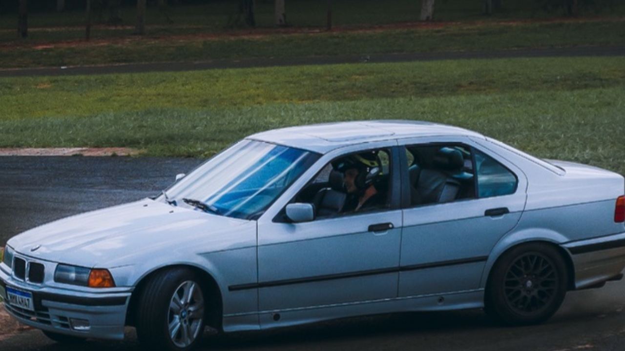 BMW 325 1994 de Drift com documento