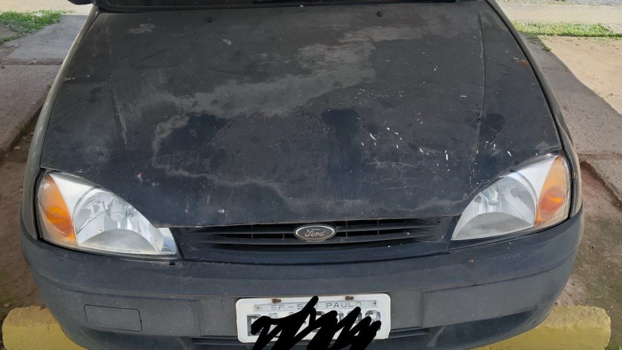 Fiesta Zetec 1.0 ano 2000 para projeto