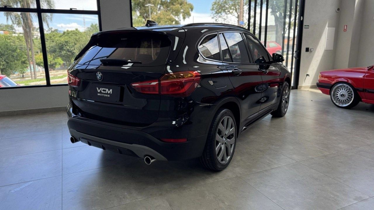 X1 Xdrive25i Sport