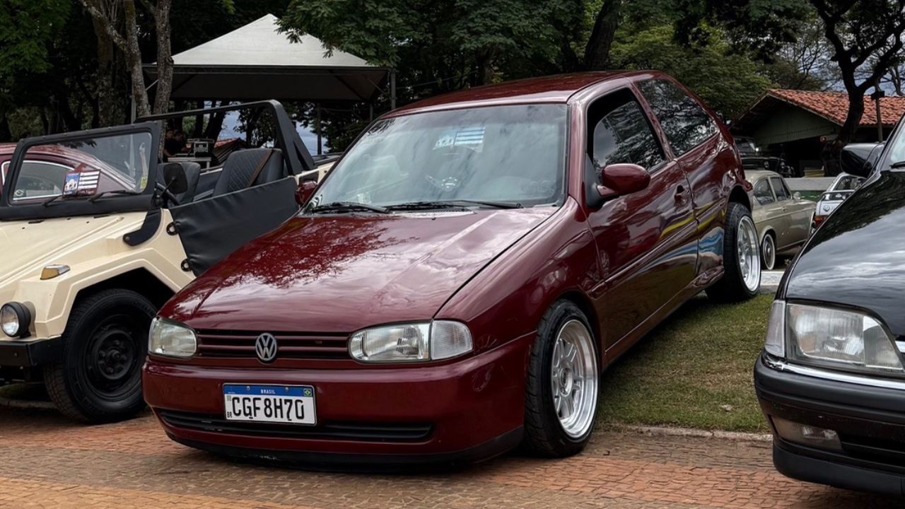 Volkswagen Gol GLI 1.8 Completo