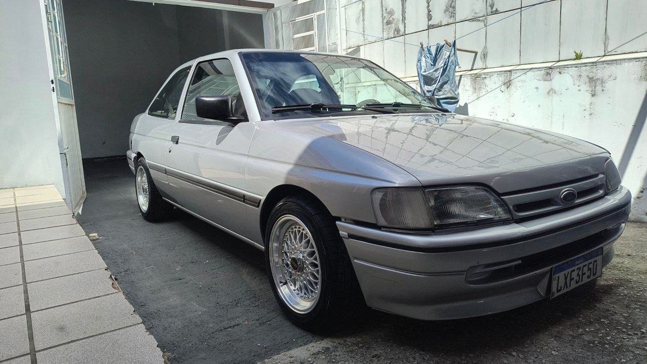Ford ESCORT GLX 1.8 TURBO