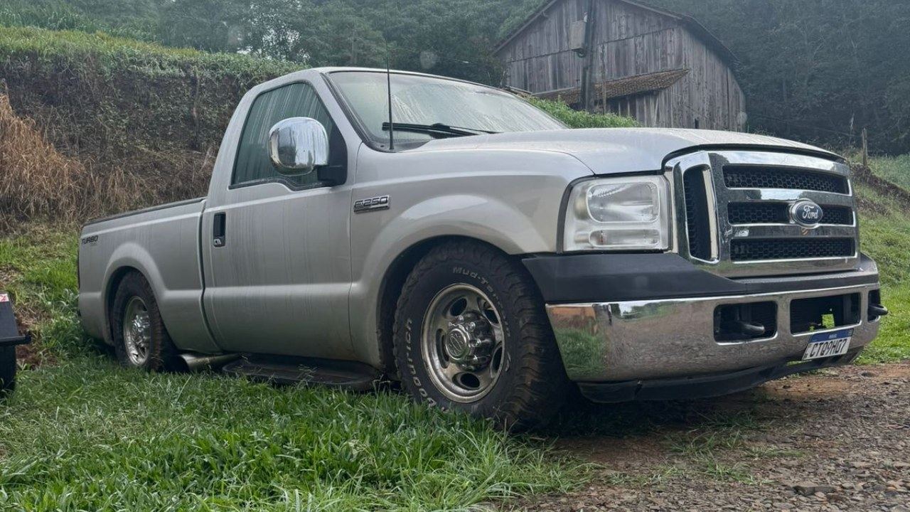 Ford F250 XLT V6 MWM