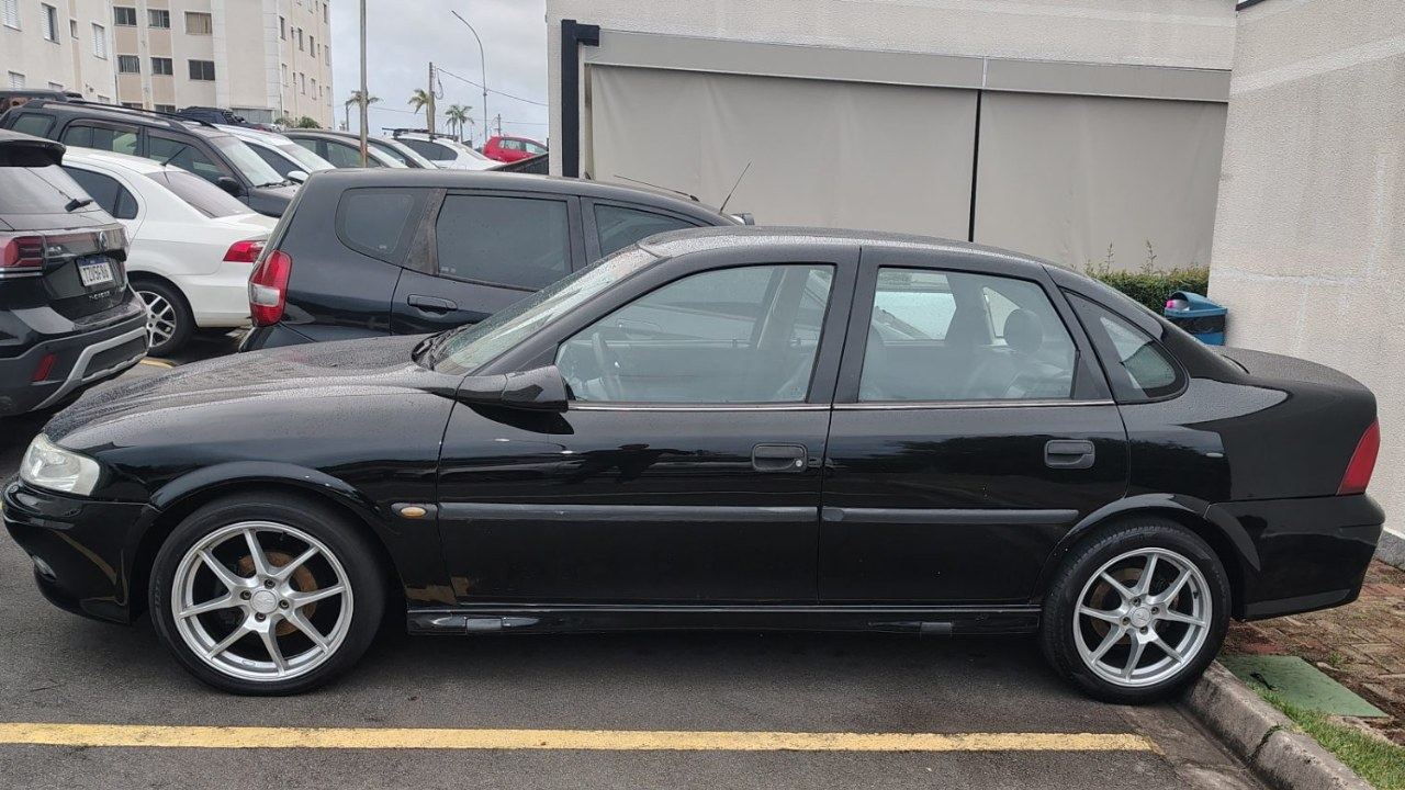 Vectra GLS 2.2 8v