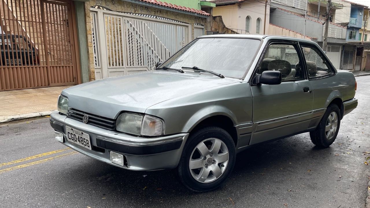 VW - Apollo GL 1990
