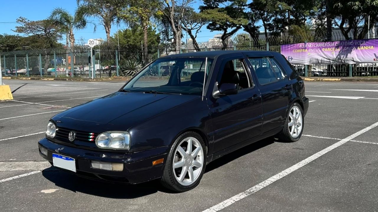 Golf GLX 2.0 mexicano - com FT300