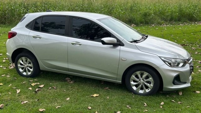 Onix LT 1.0 Turbo Automático (Hatch)